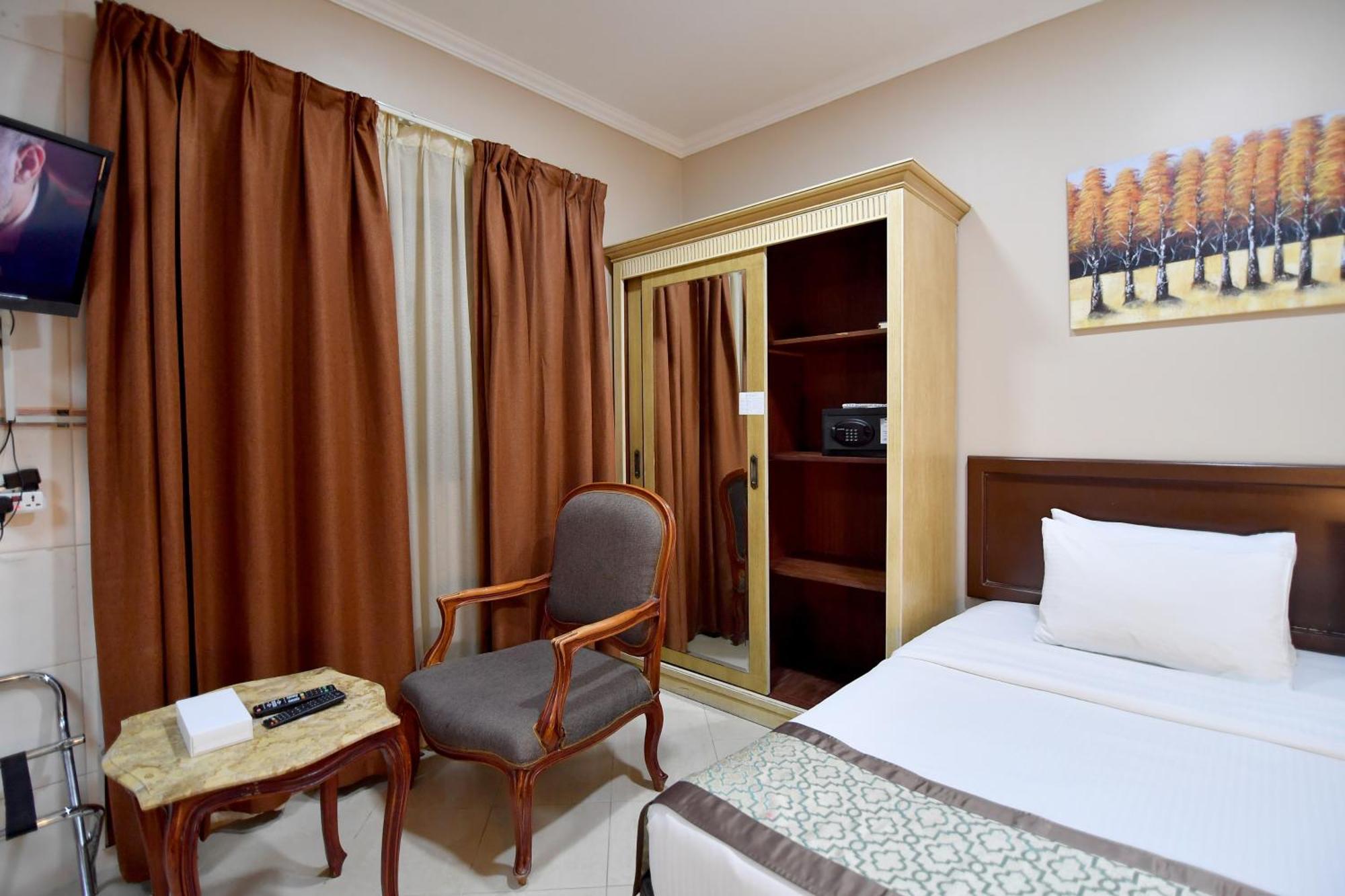 Emirates Stars Hotel Apartments Charjah Extérieur photo